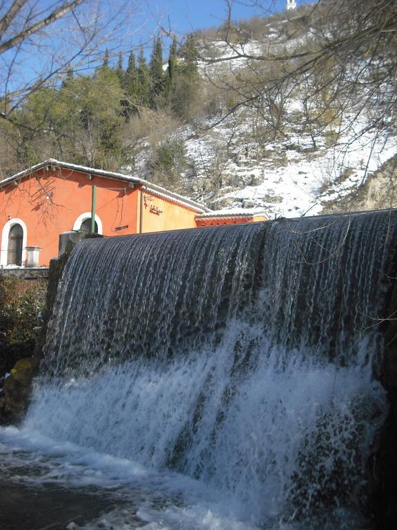 La Casa Sul Lago Posta Fibreno Eksteriør billede