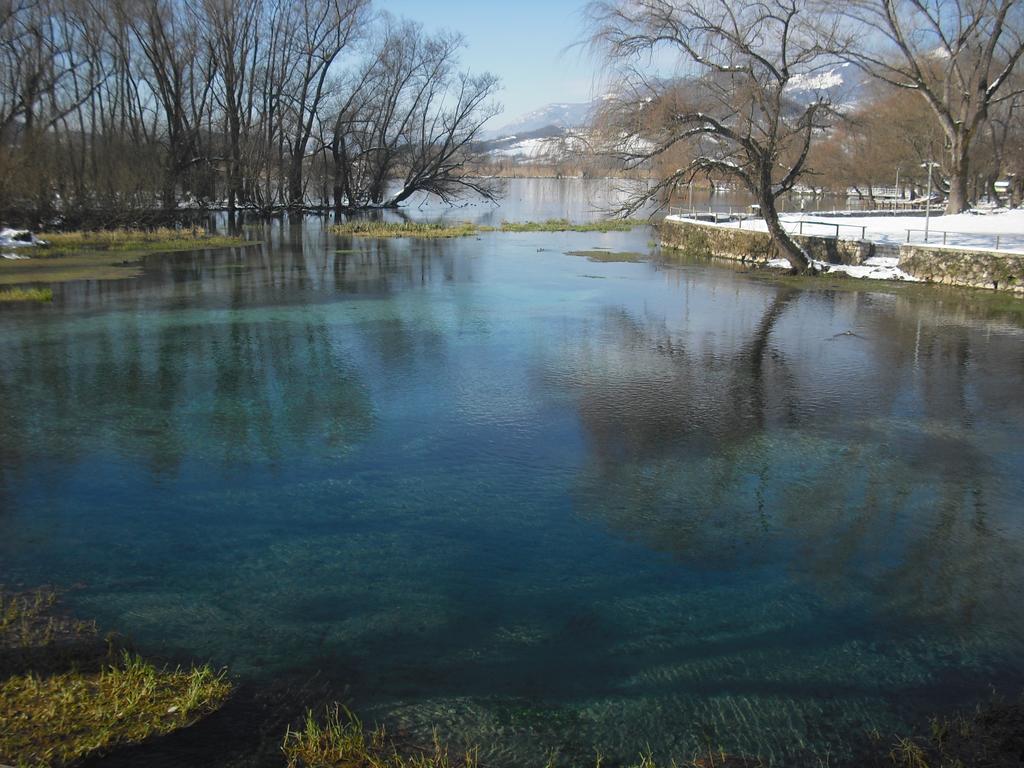 La Casa Sul Lago Posta Fibreno Eksteriør billede