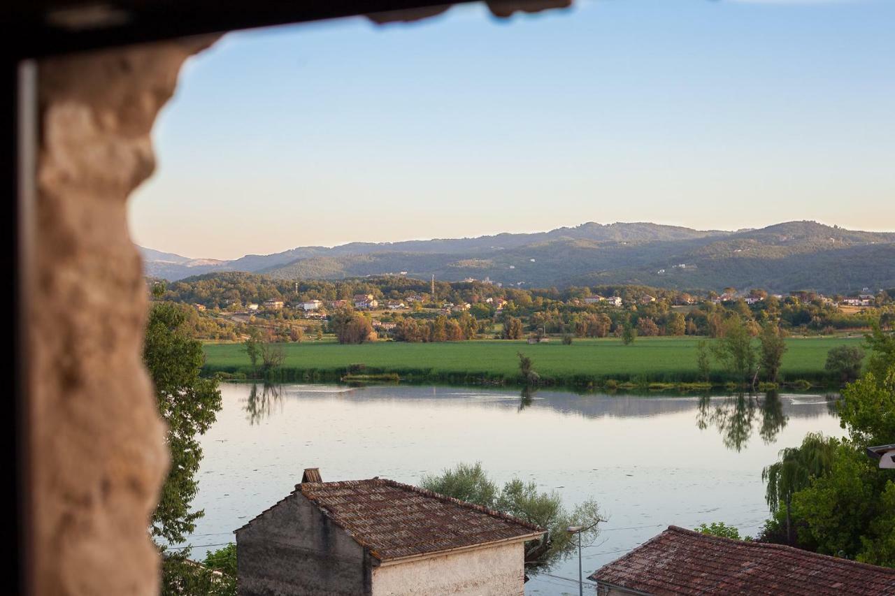 La Casa Sul Lago Posta Fibreno Eksteriør billede