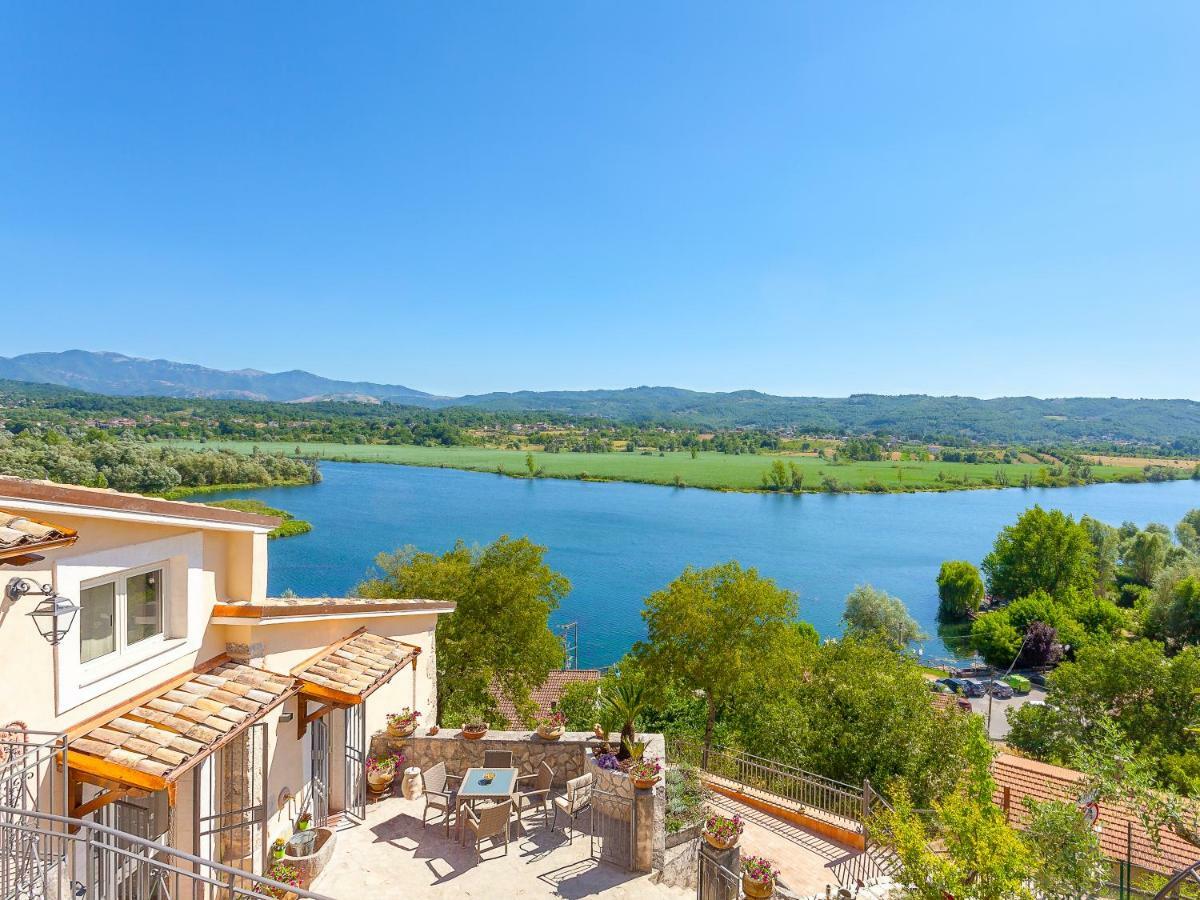La Casa Sul Lago Posta Fibreno Eksteriør billede